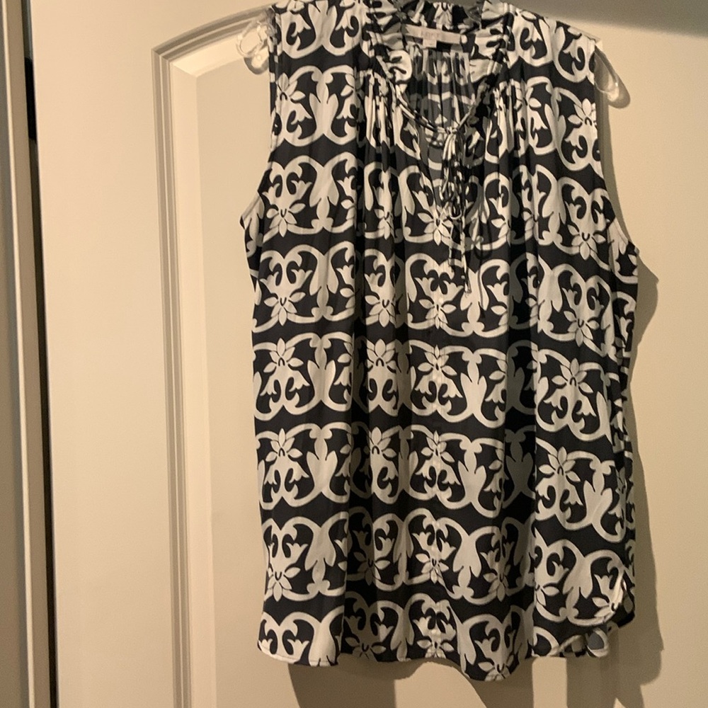 Loft sleeveless black and white top. Women’s Large